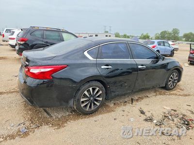 Trzecie zdjęcie samochodu z tyłu: 2017 NISSAN ALTIMA 2.5 SV VIN:1N4AL3AP5HC292379 - miniatura