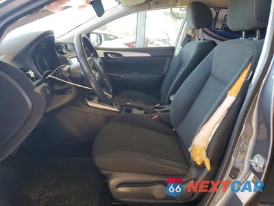 Zdjęcie 7 z 12 samochodu: 2019 NISSAN SENTRA S VIN:3N1AB7AP7KY426590 - miniatura