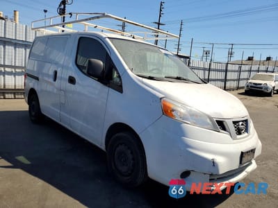 Czwarte zdjęcie samochodu z boku: 2015 NISSAN NV200 DELIVERY VAN VIN:3N6CM0KN4FK708616 - miniatura