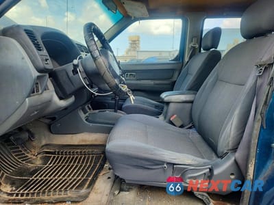 Zdjęcie 7 z 12 samochodu: 2001 NISSAN FRONTIER XE VIN:1N6ED27T91C363027 - miniatura