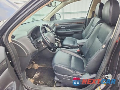 Zdjęcie 7 z 14 samochodu: 2016 MITSUBISHI OUTLANDER SE VIN:JA4AD3A32GZ011259 - miniatura