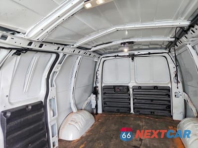 Zdjęcie 10 z 13 samochodu: 2024 CHEVROLET EXPRESS G2500 VIN:1GCWGAFP1R1287470 - miniatura