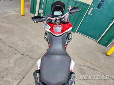 Zdjęcie 6 z 9 samochodu: 2012 DUCATI MULTISTRADA 1200 VIN:ZDM12BLW4CB014412 - miniatura