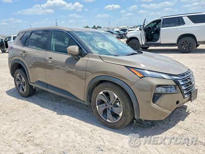 Czwarte zdjęcie samochodu z boku: 2025 NISSAN ROGUE SV VIN:5N1BT3BA5SC819722 - miniatura