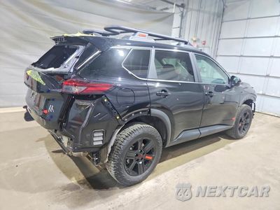 Trzecie zdjęcie samochodu z tyłu: 2026 NISSAN ROGUE ROCK CREEK VIN:5N1BT3BB7TC710298 - miniatura