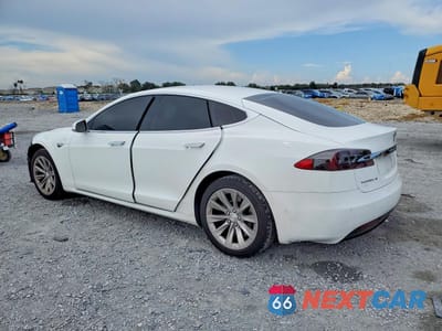 Drugie zdjęcie samochodu z przodu: 2016 TESLA MODEL S VIN:5YJSA1E16GF158948 - miniatura