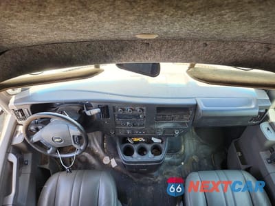 Zdjęcie 8 z 14 samochodu: 2023 CHEVROLET EXPRESS G3500 DELIVERY TRUCK VIN:1GB0GSF75P1114094 - miniatura