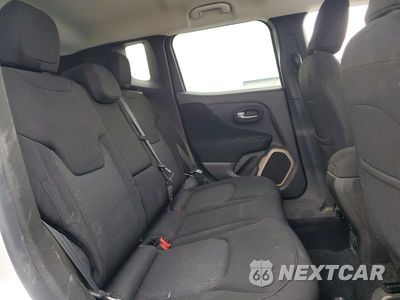 Zdjęcie 10 z 13 samochodu: 2016 JEEP RENEGADE LATITUDE 4W VIN:ZACCJABT9GPE03812 - miniatura
