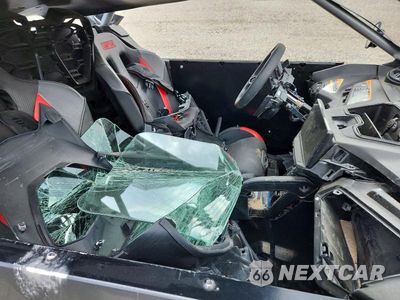 Piąte zdjęcie samochodu w środku: 2024 CAN-AM MAVERICK R X RS VIN:3JB8XAT45RE004202 - miniatura