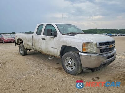 Czwarte zdjęcie samochodu z boku: 2012 CHEVROLET SILVERADO K2500 HEAVY DUTY VIN:1GC2KVCG8CZ343454 - miniatura