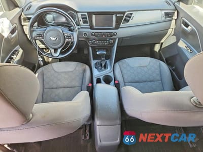 Zdjęcie 8 z 12 samochodu: 2018 KIA NIRO LX VIN:KNDCB3LCXJ5203495 - miniatura