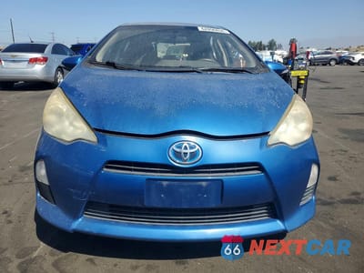 Piąte zdjęcie samochodu w środku: 2012 TOYOTA PRIUS C THREE VIN:JTDKDTB38C1009954 - miniatura
