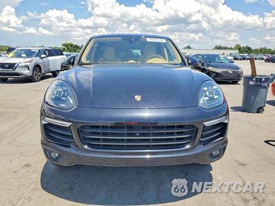 Piąte zdjęcie samochodu w środku: 2016 PORSCHE CAYENNE SE HYBRID VIN:WP1AE2A26GLA62575 - miniatura