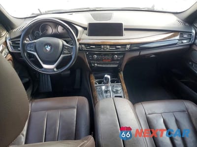 Zdjęcie 8 z 13 samochodu: 2017 BMW X5 SDRIVE35I VIN:5UXKR2C3XH0X05351 - miniatura