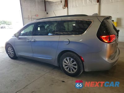 Drugie zdjęcie samochodu z przodu: 2017 CHRYSLER PACIFICA TOURING L VIN:2C4RC1BG5HR795059 - miniatura
