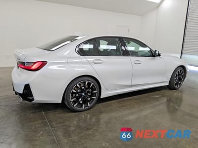 Trzecie zdjęcie samochodu z tyłu: 2026 B M W 3 SERIES 4D SEDAN 330I XDRIVE MSPORT VIN:WBA23LA08TFW53481 - miniatura