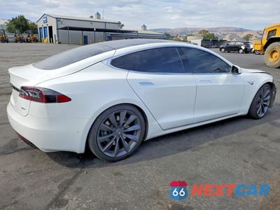 Trzecie zdjęcie samochodu z tyłu: 2016 TESLA MODEL S VIN:5YJSA1E2XGF162459 - miniatura