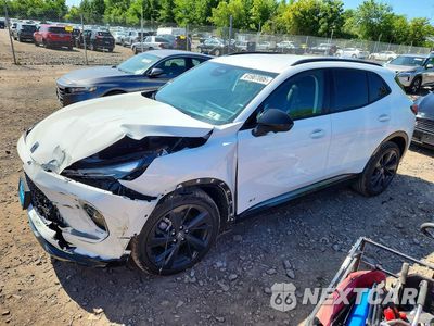 2025 BUICK ENVISION SPORT TOURING LRBFZLE46SD033009 - główne zdjęcie licytacji z USA - miniatura