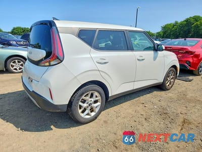 Trzecie zdjęcie samochodu z tyłu: 2023 KIA SOUL LX VIN:KNDJ23AU7P7876194 - miniatura