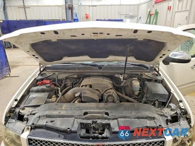 Zdjęcie 12 z 14 samochodu: 2010 CHEVROLET SUBURBAN K1500 LTZ VIN:1GNUKKE36AR268050 - miniatura