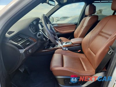 Zdjęcie 7 z 13 samochodu: 2013 BMW X5 XDRIVE35I VIN:5UXZV4C5XD0E03465 - miniatura