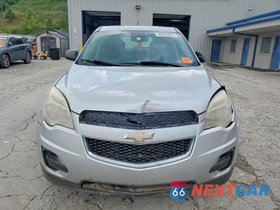 Piąte zdjęcie samochodu w środku: 2015 CHEVROLET EQUINOX LS VIN:1GNFLEEK3FZ135042 - miniatura