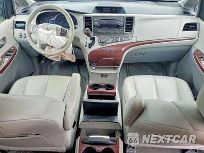 Zdjęcie 8 z 14 samochodu: 2013 TOYOTA SIENNA XLE 7-PASSENGER VIN:5TDDK3DC4DS067138 - miniatura