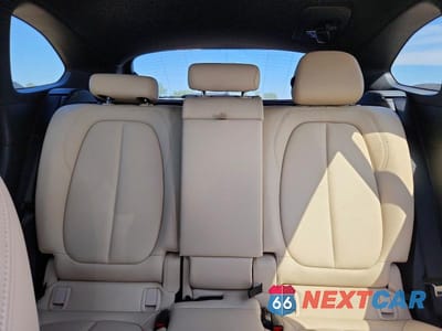 Zdjęcie 10 z 13 samochodu: 2016 BMW X1 XDRIVE28I VIN:WBXHT3C35GP884376 - miniatura