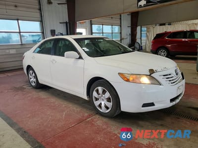 Czwarte zdjęcie samochodu z boku: 2007 TOYOTA CAMRY CE VIN:JTNBE46K173069374 - miniatura