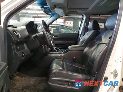 Zdjęcie 7 z 13 samochodu: 2012 HONDA PILOT TOURING VIN:5FNYF4H93CB038629 - miniatura