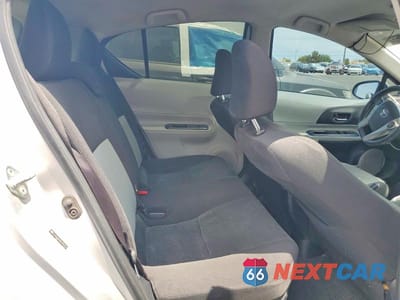 Zdjęcie 10 z 12 samochodu: 2013 TOYOTA PRIUS C TWO VIN:JTDKDTB39D1052927 - miniatura