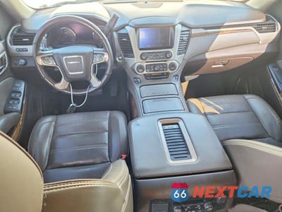 Zdjęcie 8 z 13 samochodu: 2015 GMC YUKON XL DENALI VIN:1GKS1JKJ4FR726485 - miniatura