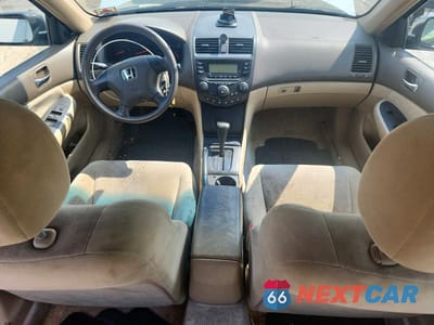 Zdjęcie 8 z 12 samochodu: 2003 HONDA ACCORD DX VIN:1HGCM56163A109934 - miniatura