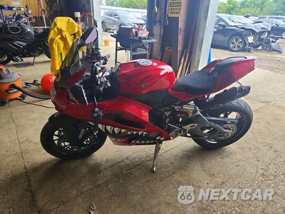 Trzecie zdjęcie samochodu z tyłu: 2026 DUCATI PANIGALE V2 VIN:ZDMHAU8T0TB003192 - miniatura