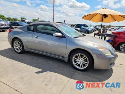 Czwarte zdjęcie samochodu z boku: 2008 NISSAN ALTIMA 3.5SE VIN:1N4BL24E78C146865 - miniatura