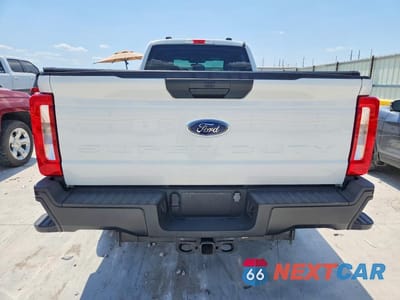 Zdjęcie 6 z 12 samochodu: 2023 FORD F350 SUPER DUTY VIN:1FT8W3BT8PED15975 - miniatura