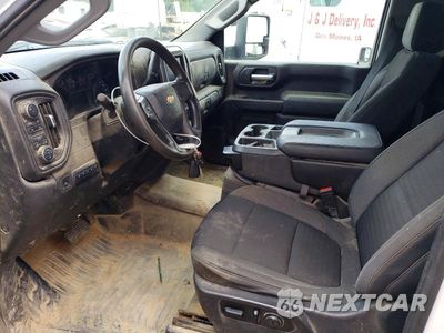 Zdjęcie 7 z 12 samochodu: 2021 CHEVROLET SILVERADO BOX TRUCK VIN:1GB3YSEY4MF236755 - miniatura