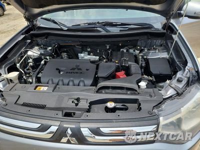 Zdjęcie 12 z 13 samochodu: 2014 MITSUBISHI OUTLANDER SE VIN:JA4AD3A30EZ015808 - miniatura