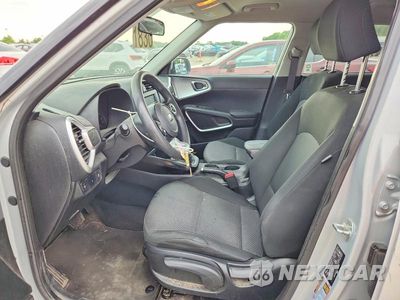 Zdjęcie 13 z 24 samochodu: 2020 KIA SOUL LX VIN:KNDJ23AU7L7719677 - miniatura