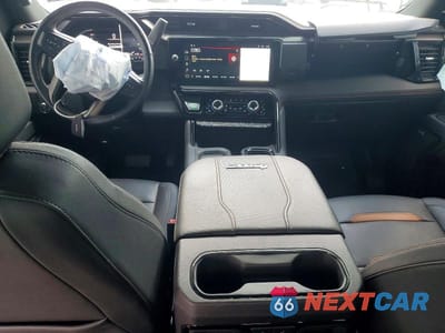 Zdjęcie 8 z 14 samochodu: 2024 GMC SIERRA K2500 AT4 VIN:1GT49PEY2RF182759 - miniatura