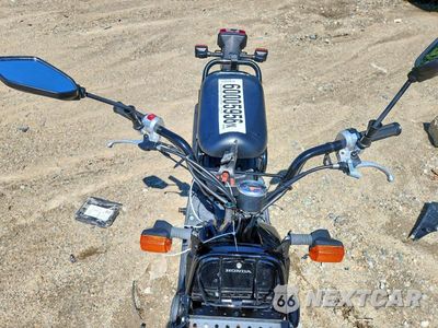 Piąte zdjęcie samochodu w środku: 2017 HONDA NPS50 VIN:JH2AF5815HK504323 - miniatura