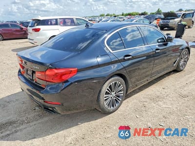 Trzecie zdjęcie samochodu z tyłu: 2017 BMW 540 I VIN:WBAJE5C3XHG913972 - miniatura