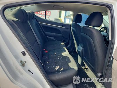 Zdjęcie 10 z 12 samochodu: 2020 HYUNDAI ELANTRA SEL VIN:5NPD84LF2LH575502 - miniatura