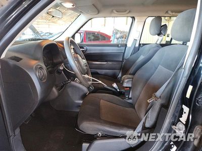 Zdjęcie 7 z 12 samochodu: 2015 JEEP PATRIOT SPORT VIN:1C4NJRBB7FD135158 - miniatura