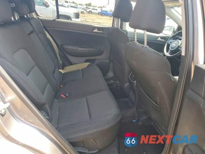Zdjęcie 11 z 13 samochodu: 2017 KIA SPORTAGE LX VIN:KNDPMCAC4H7064316 - miniatura