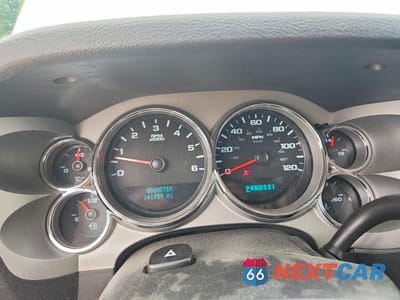 Zdjęcie 9 z 12 samochodu: 2008 GMC SIERRA K1500 VIN:2GTEK19J481283472 - miniatura