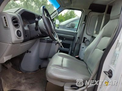 Zdjęcie 7 z 13 samochodu: 2011 FORD ECONOLINE E150 VAN VIN:1FTNE1EW6BDB14316 - miniatura