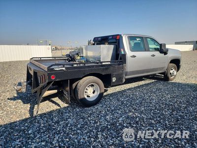 Trzecie zdjęcie samochodu z tyłu: 2026 CHEVROLET SILVERADO K3500 VIN:1GB4KSEY0TF207340 - miniatura