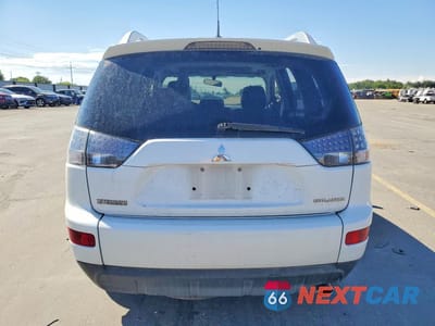 Zdjęcie 6 z 13 samochodu: 2008 MITSUBISHI OUTLANDER SE VIN:JA4LT31W68Z013202 - miniatura