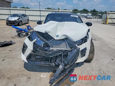Piąte zdjęcie samochodu w środku: 2026 BMW X2 XDRIVE28I VIN:WBX63GM04T5508955 - miniatura